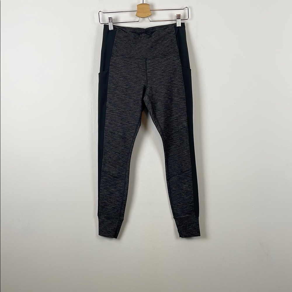 Athleta Excursion Hybrid Side Pocket Tights Women's S Gray and Black Leggings
